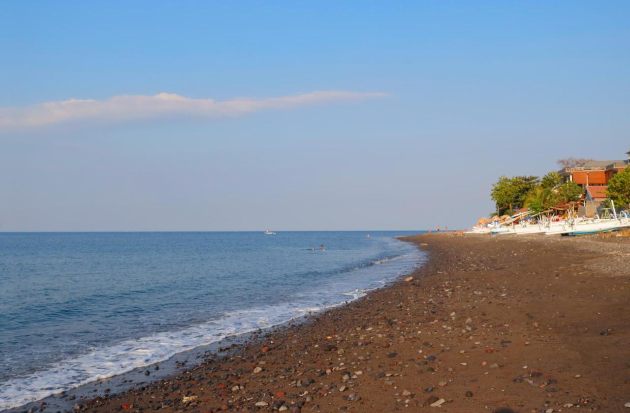 Valomia Beachfront Amed Exterior foto